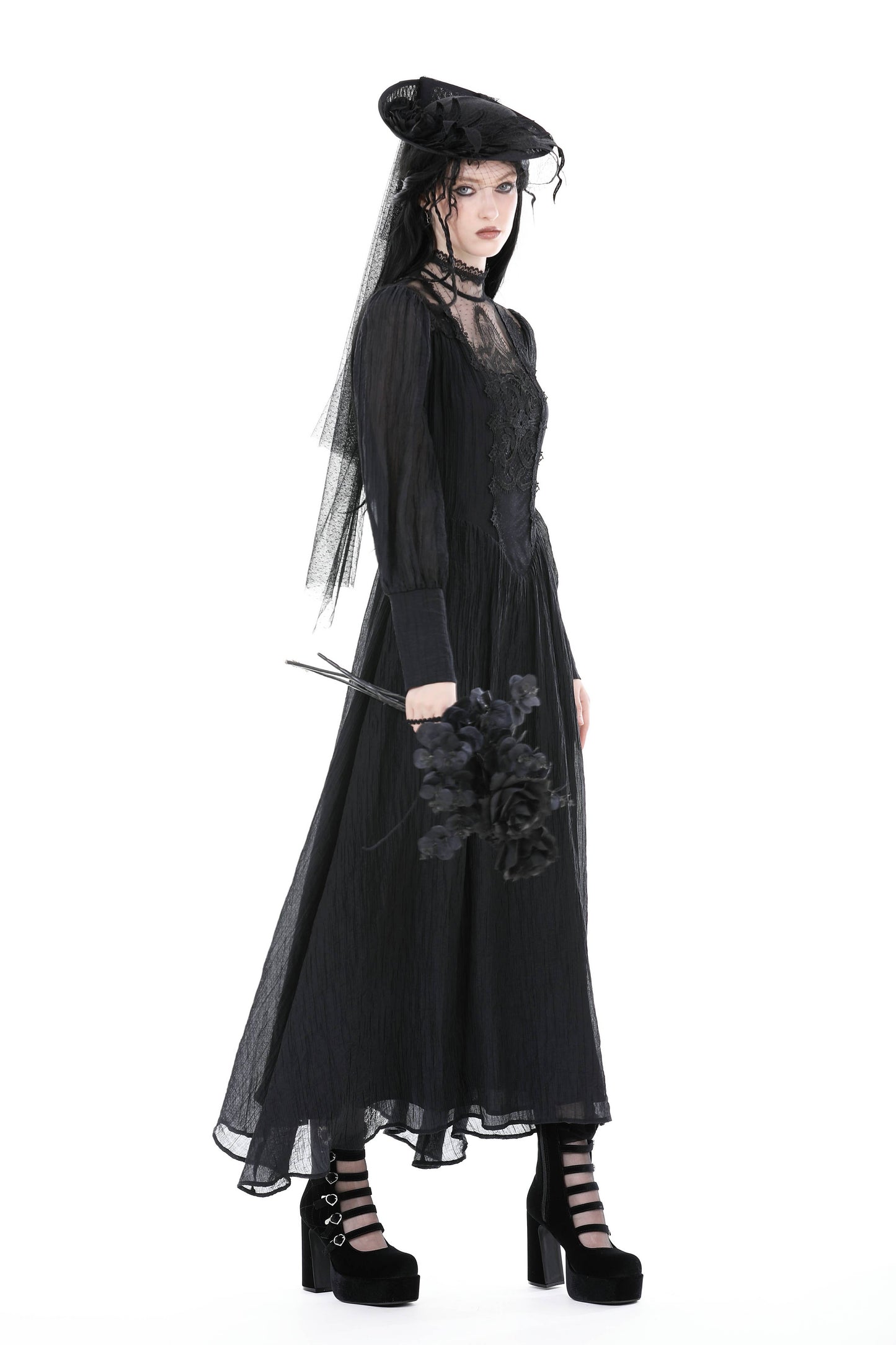 GOTHIC HOLLOW MAXI DRESS