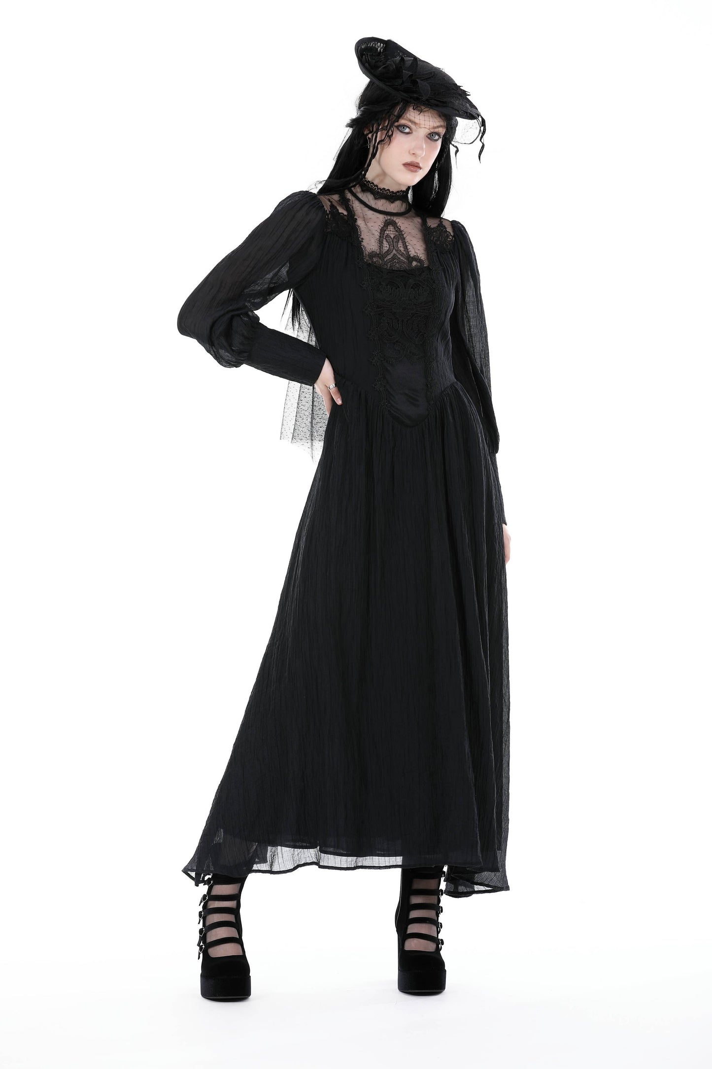 GOTHIC HOLLOW MAXI DRESS
