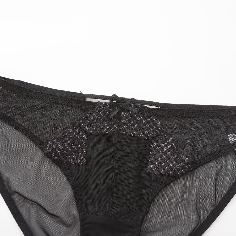 Women’s Gothic Embroidered Heart Mesh Lingerie Set